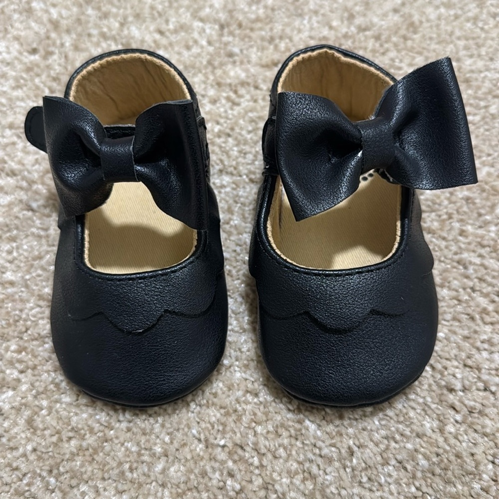 Baby girl dress shoes- black flats- size 6-12 months